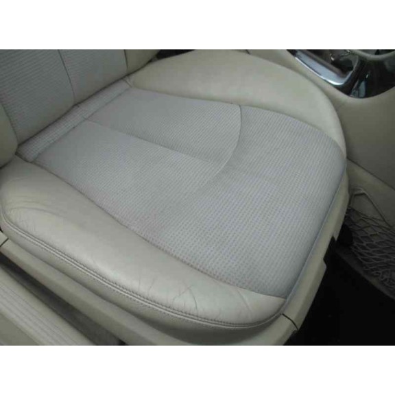 mercedes-benz clase e (w211) berlina del año 2004