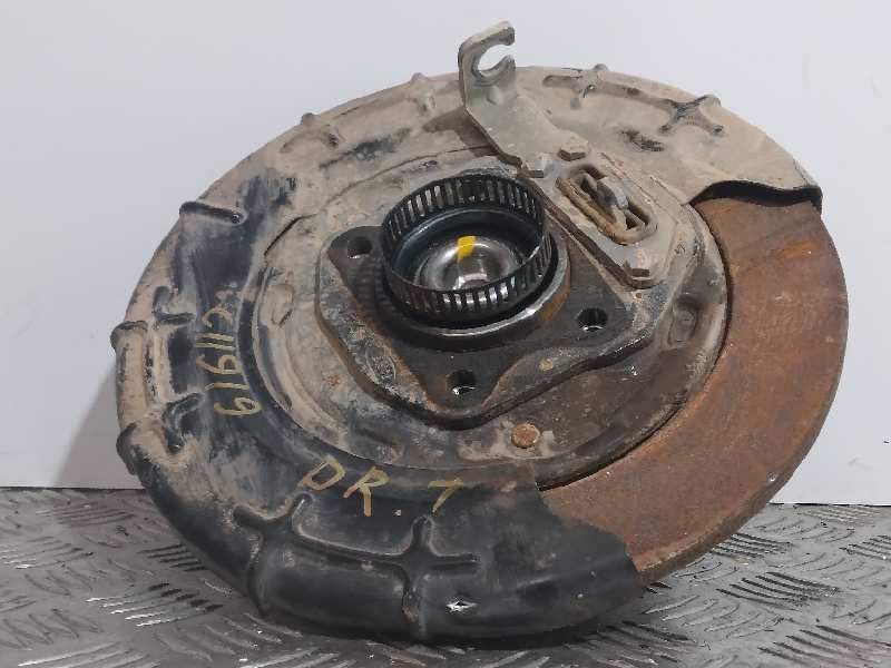 Recambio de buje para kia cee´d 1.6 crdi cat referencia OEM IAM  TRASERO DERECHO 