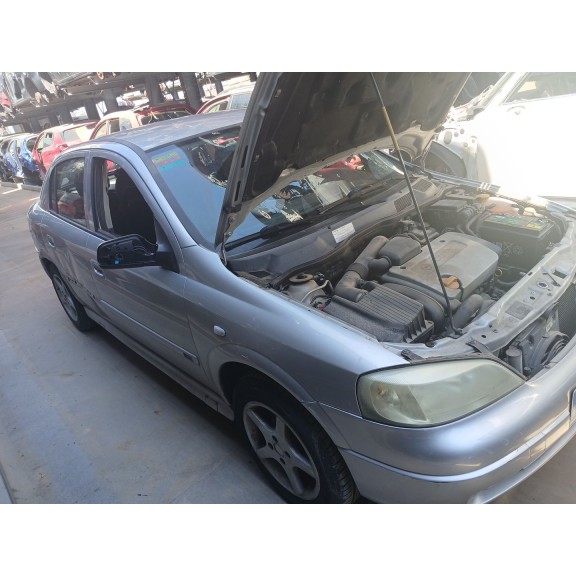 opel astra g sedán (t98) del año 2000