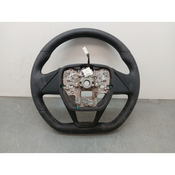 Recambio de volante para omoda 5 referencia OEM IAM 703002211AA  