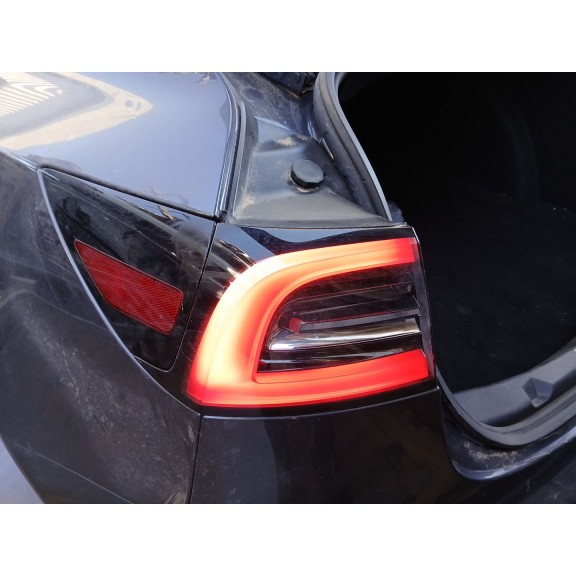 Recambio de piloto trasero izquierdo para tesla model 3 (5yj3) ev referencia OEM IAM   