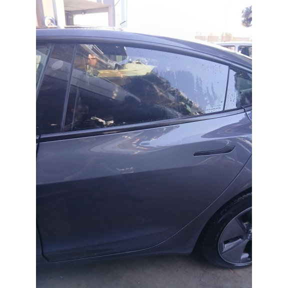 Recambio de puerta trasera izquierda para tesla model 3 (5yj3) ev referencia OEM IAM   