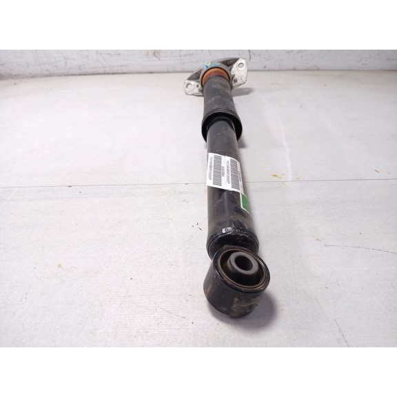 Recambio de amortiguador trasero derecho para omoda 5 referencia OEM IAM   