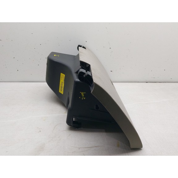 Recambio de guantera para jeep commander 3.0 crd cat referencia OEM IAM 5JY771D1AJ  