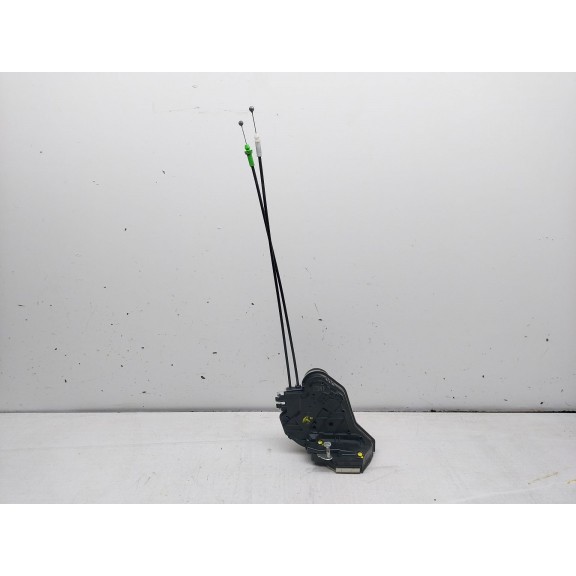 Recambio de cerradura puerta trasera izquierda para peugeot 108 1.2 referencia OEM IAM  2 