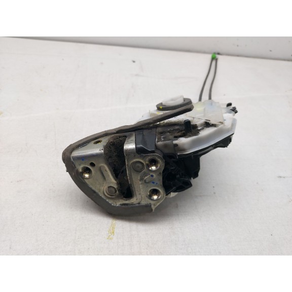 Recambio de cerradura puerta trasera izquierda para peugeot 108 1.2 referencia OEM IAM  2 