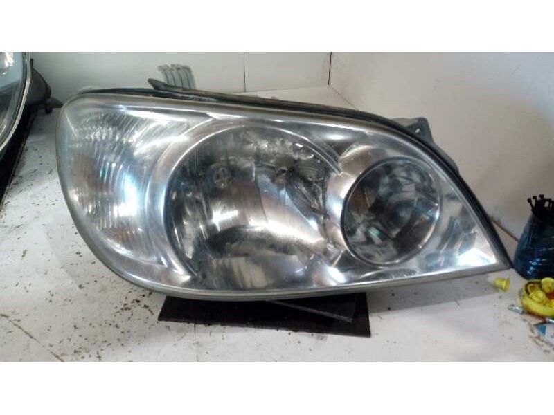 Recambio de faro derecho para kia carnival ii 2.9 crdi cat referencia OEM IAM   