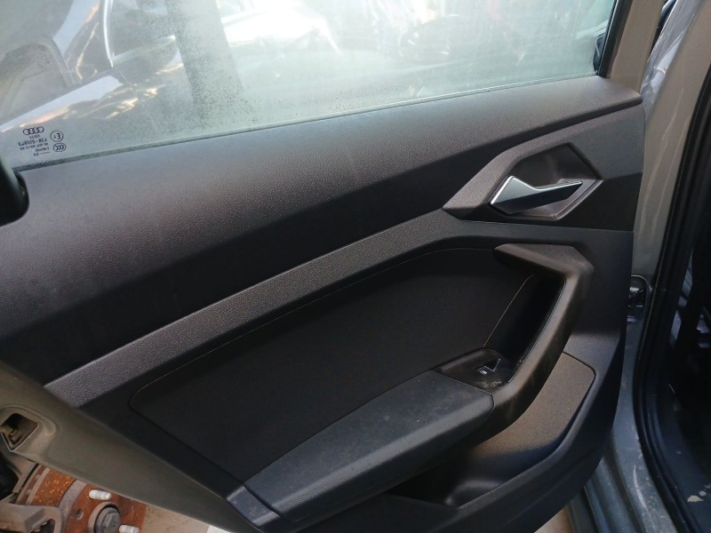 Recambio de guarnecido puerta trasera izquierda para audi a1 sportback (gba) 30 tfsi referencia OEM IAM   