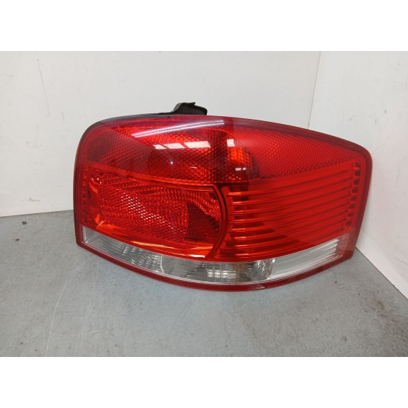 Recambio de piloto trasero derecho para audi a3 (8p1) 2.0 tdi referencia OEM IAM   