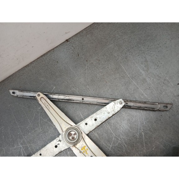 Recambio de elevalunas delantero izquierdo para lexus ct (zwa10_) 200h (zwa10_) referencia OEM IAM   