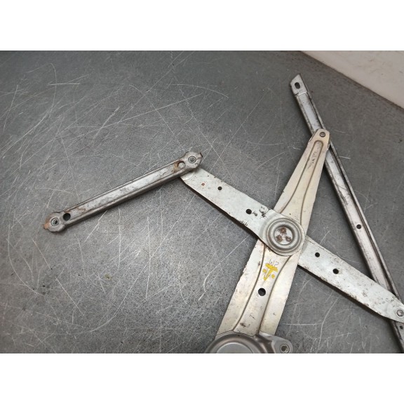 Recambio de elevalunas delantero izquierdo para lexus ct (zwa10_) 200h (zwa10_) referencia OEM IAM   