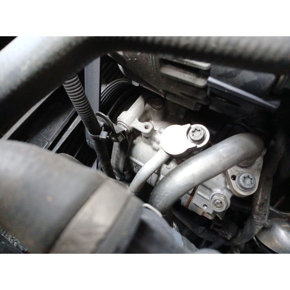 Recambio de compresor aire acondicionado para audi a4 b9 (8w2, 8wc) 2.0 tdi referencia OEM IAM   