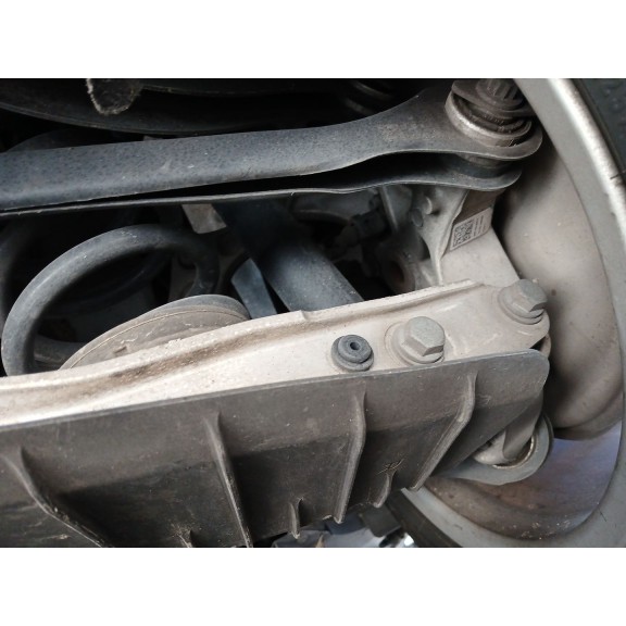 Recambio de puente trasero para audi a4 b9 (8w2, 8wc) 2.0 tdi referencia OEM IAM   