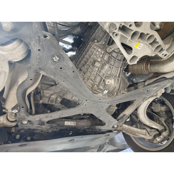 Recambio de puente delantero para audi a4 b9 (8w2, 8wc) 2.0 tdi referencia OEM IAM   