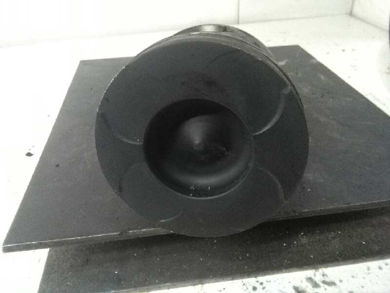 Recambio de piston para opel astra h caravan 1.9 16v cdti cat (z 19 dth / lrd) referencia OEM IAM   