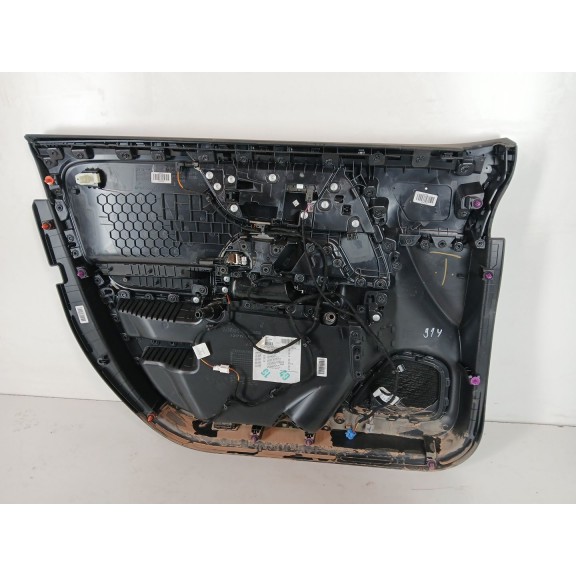 Recambio de guarnecido puerta delantera derecha para mercedes-benz gla (h247) gla 200 d (247.712) referencia OEM IAM A2477204602