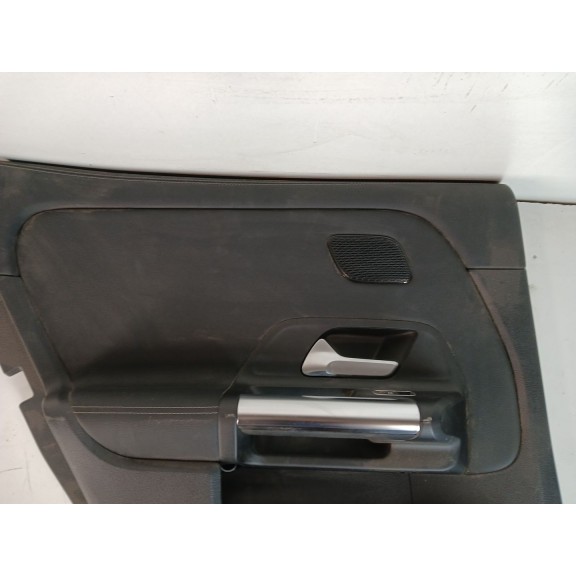 Recambio de guarnecido puerta trasera izquierda para mercedes-benz gla (h247) gla 200 d (247.712) referencia OEM IAM A2477303301