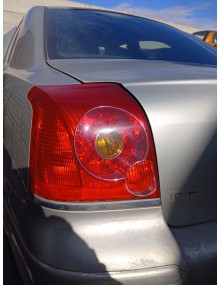 Recambio de piloto trasero izquierdo para toyota avensis sedán (_t25_) 1.8 (zzt251_) referencia OEM IAM    2