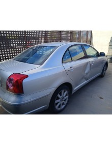 toyota avensis sedán (_t25_) del año 2004 2