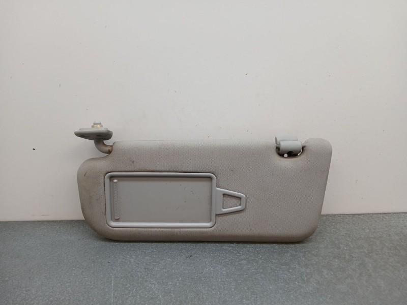 Recambio de parasol izquierdo para hyundai ix35 sle 2wd referencia OEM IAM   