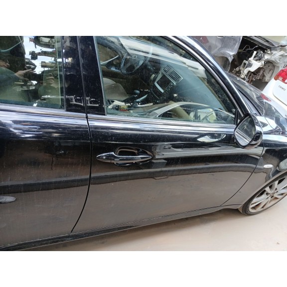 Recambio de puerta delantera derecha para lexus is ii (_e2_) 220d (ale20) referencia OEM IAM   