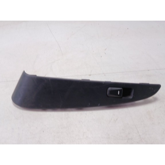 Recambio de mando elevalunas trasero derecho para hyundai ix35 classic 2wd referencia OEM IAM   