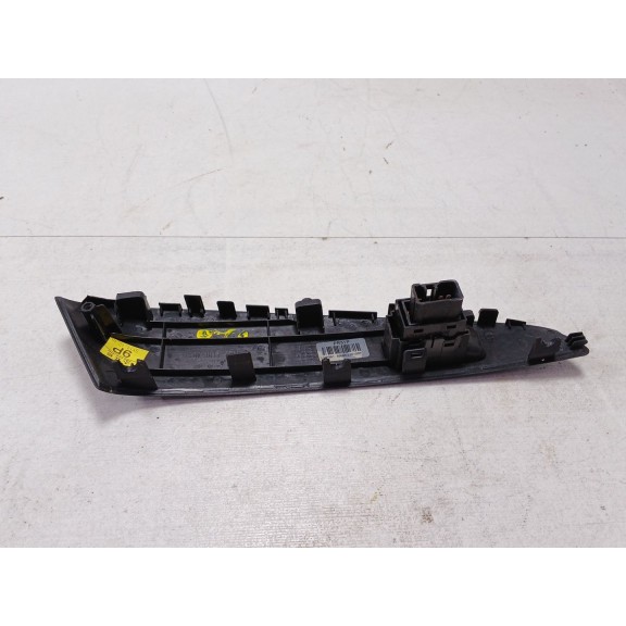 Recambio de mando elevalunas trasero derecho para hyundai ix35 classic 2wd referencia OEM IAM   