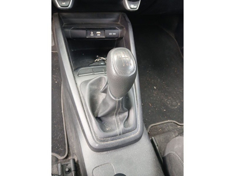 Recambio de palanca cambio para kia rio iv (yb, sc, fb) 1.4 crdi 90 referencia OEM IAM   