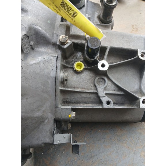 Recambio de caja cambios para peugeot 207 referencia OEM IAM 20CQ03 B ENTREGA CASCO