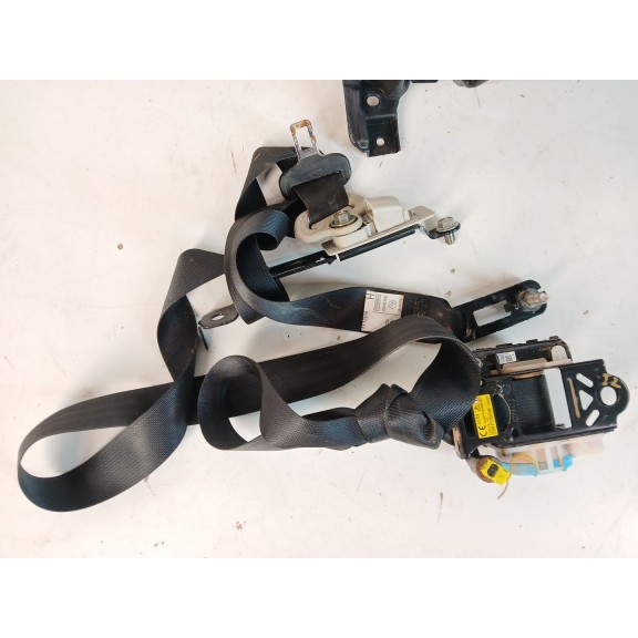 Recambio de kit airbag para mazda 3 sedán (bm_, bn_) 2.2 d referencia OEM IAM KD4557K00C02 BHN16035002 BHS257K50A