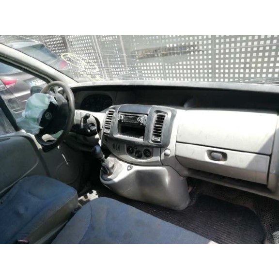 nissan primastar (x83) del año 2004