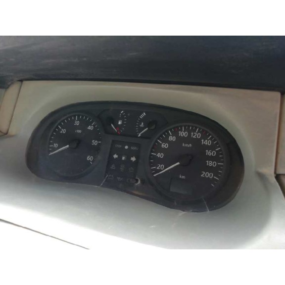 nissan primastar (x83) del año 2004