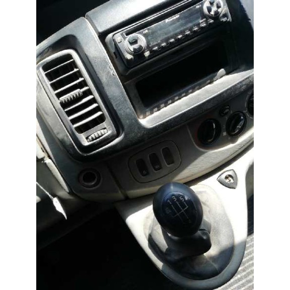 nissan primastar (x83) del año 2004