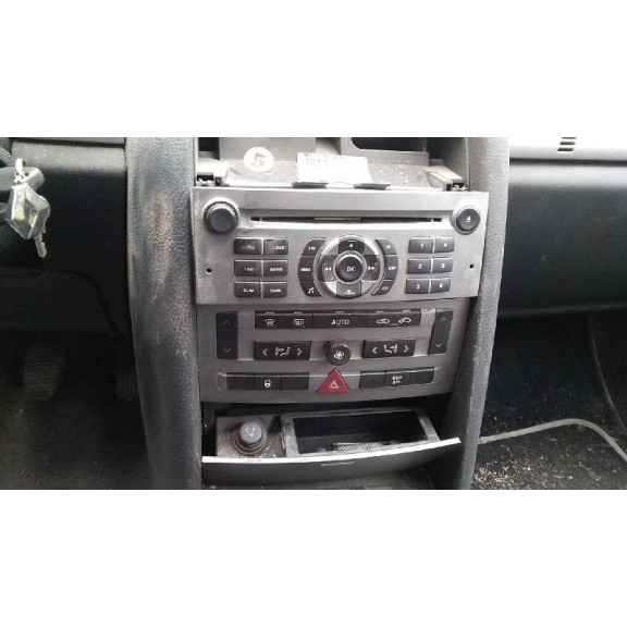 peugeot 407 del año 2004