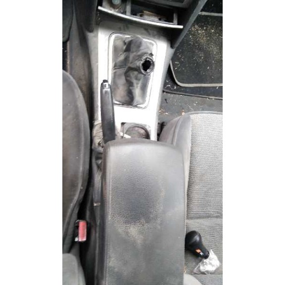 peugeot 407 del año 2004