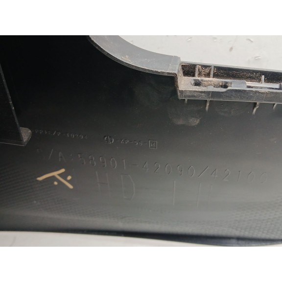 Recambio de apoyabrazos central para toyota rav 4 active referencia OEM IAM 5890142090  