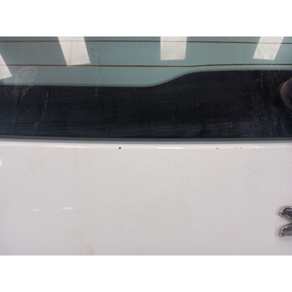 Recambio de porton trasero para peugeot 308 business line 130 referencia OEM IAM 1610669880 BLANCO 