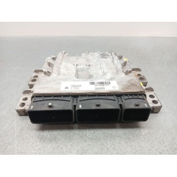 CENTRALITA MOTOR UCE 237104817r s180158110a esta abollada por detrás ver foto