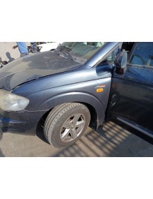 Recambio de aleta delantera izquierda para ssangyong rodius i 2.7 xdi referencia OEM IAM 5181121000   2