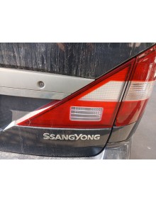 Recambio de piloto trasero derecho interior para ssangyong rodius i 2.7 xdi referencia OEM IAM    2