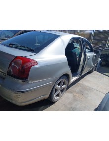 toyota avensis (_t25_) del año 2007