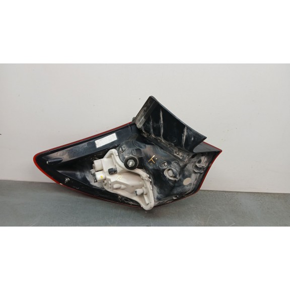 Recambio de piloto trasero derecho para opel astra j (p10) 2.0 cdti (68) referencia OEM IAM 1090098  