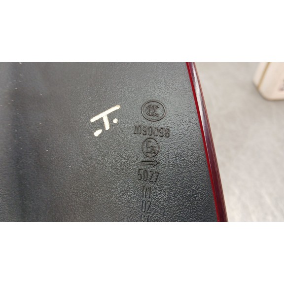 Recambio de piloto trasero derecho para opel astra j (p10) 2.0 cdti (68) referencia OEM IAM 1090098  