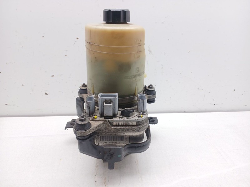 Recambio de bomba direccion para ford focus ii descapotable 2.0 referencia OEM IAM 1040085011094  