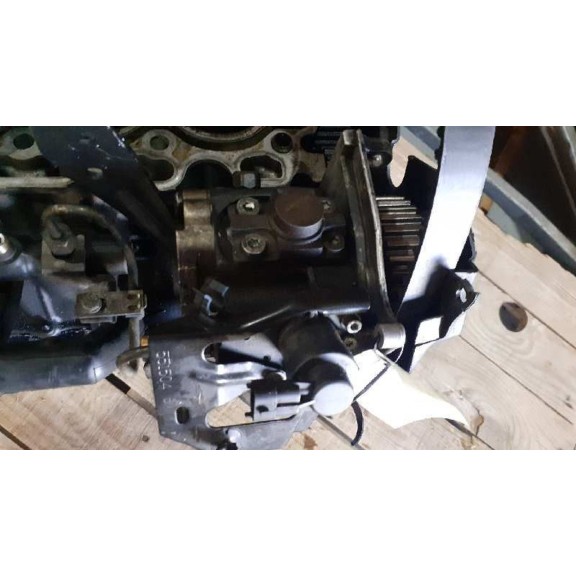 Recambio de bomba inyeccion para peugeot 407 st sport referencia OEM IAM 0445010102  