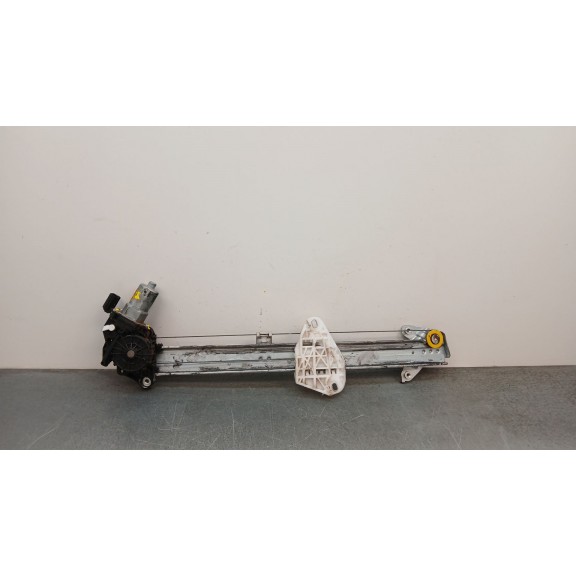 Recambio de elevalunas delantero izquierdo para honda hr-v (ru) 1.5 (ru1) referencia OEM IAM wr15027  