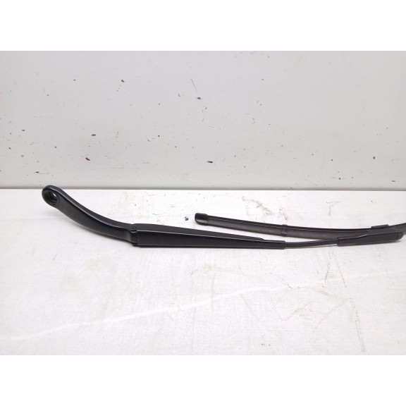 Recambio de brazo limpia delantero izquierdo para mercedes-benz clase cla (w117) cla 220 cdi (117.303) referencia OEM IAM A17682