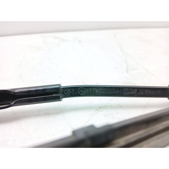 Recambio de brazo limpia delantero izquierdo para mercedes-benz clase cla (w117) cla 220 cdi (117.303) referencia OEM IAM A17682