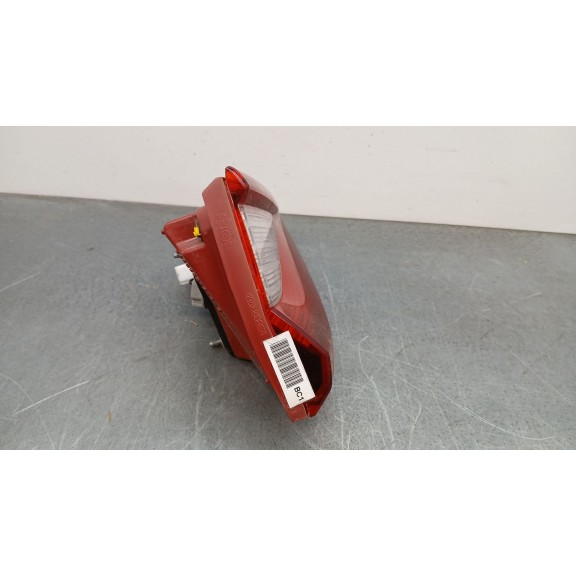 Recambio de piloto trasero izquierdo interior para kia stonic (yb) 1.2 cvvt referencia OEM IAM 92403H8400  