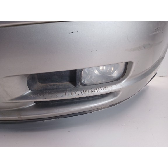 Recambio de paragolpes delantero para toyota avensis sedán (_t25_) 1.8 (zzt251_) referencia OEM IAM 5211905906  5310005060B0